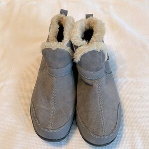 Womens  Explore 24 Esendura ankle boots size 10 W gray